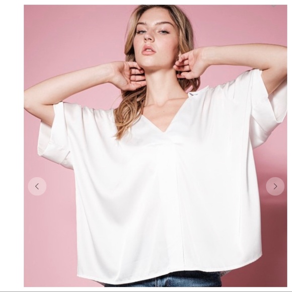 Boho Satin Loose Fit V-neck Blouse - Picture 2 of 3